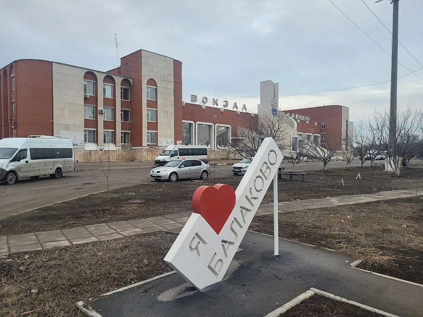Горожане сообщили о массовых нападениях собак на самовыгуле